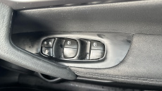 Nissan Qashqai 1.2 DiG-T N-Connecta 5dr Petrol Hatchback